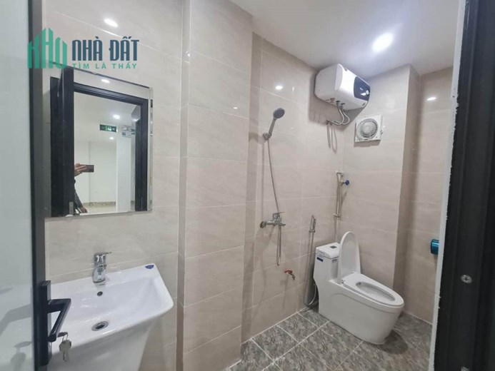 Bán tòa VP mặt phố Trung Hòa, Cầu Giấy 45m 8T MT6.5m. Vỉa hè 5m. Kinh doanh. 25.8 tỷ