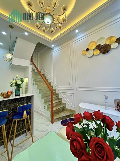 CHÍNH CHỦ CẦN BÁN GẤP- HXH 7M QUẬN 10-ĐƯỜNG 3 THÁNG 2- CÓ SÂN ĐỂ XE HƠI RIÊNG- VỊ TRÍ KINH DOANH