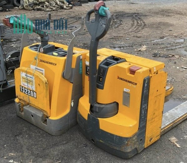 cần bán xe nâng điện cao 7m và pallet stacker
