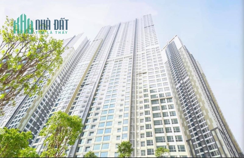 Cho thuê  căn hộ 2 phòng ngủ Vinhomes Tân Cảng tầng trung giá tốt