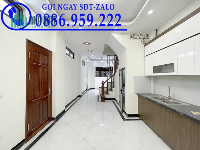 Bán nhà Văn Minh Di Trạch lô góc 3 mặt thoáng ô tô dừng đỗ trước cửa diện tích 40m x4T 5PN