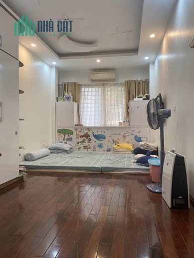 Nhà Hoàng Hoa Thám. 46m2 6T. MT4.3m. Cách ô tô 50m. Ngõ thông. Kinh doanh tốt. Thang máy. Giá: 8.5