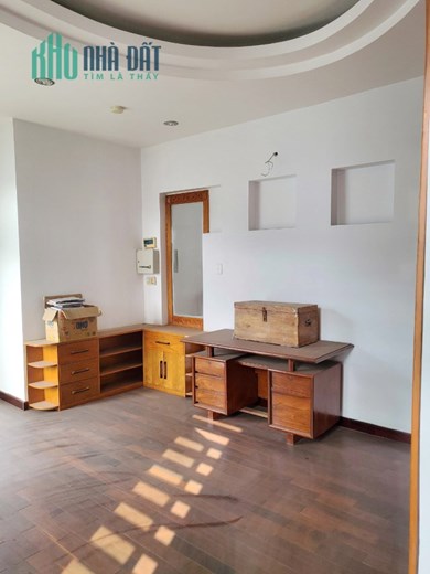 Cho thuê NNC đường nội bộ khu Bình Phú P10.Q6. Giá 20 triệu