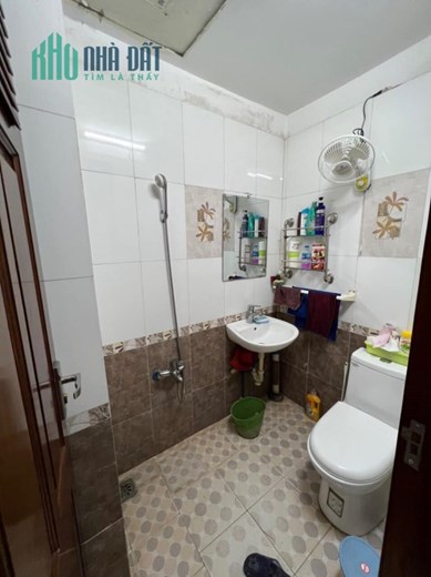 Bán gấp nhà Nguyễn Phúc Lai Đống Đa nhà 54m2 4T, 2 mặt thoáng, MT5.1m. giá 8.0 tỷ.