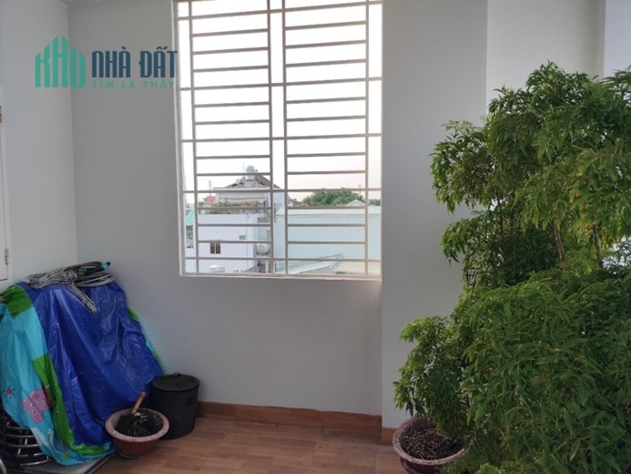 Cần Bán Nhà Xác Bình Thạnh Đi Sân Bay 3 phút. 1 Đời Chủ Ở Lâu Năm Xây rất Kiên Cố Nay Có Tuổi Muốn