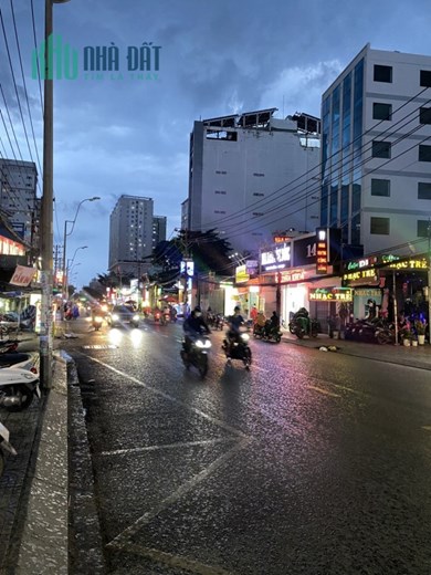 Bán Nhà Mặt Tiền Nguyễn Xí Bình Thạnh 920m2 Giá 80 Tỷ