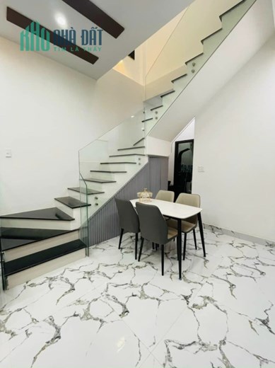 Nhỉnh 3 tỷ chút có nhà kiệt rộng Hoàng Diệu gần đường chính