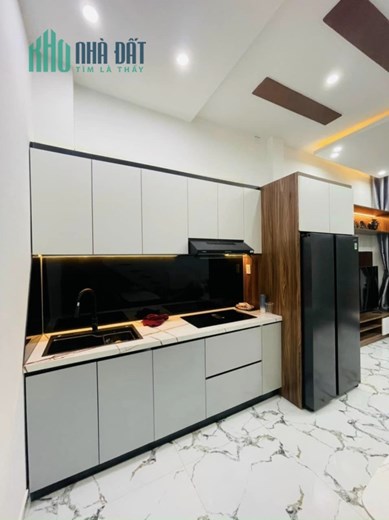 Nhỉnh 3 tỷ chút có nhà kiệt rộng Hoàng Diệu gần đường chính