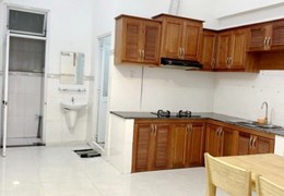 Nhà mới 3PN gần MT Bùi Minh Trực phường 5 quận 8 - giá 9tr5