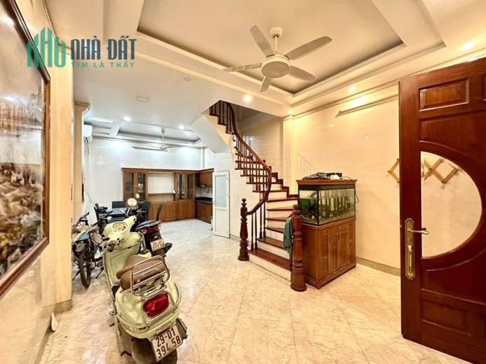 Bán nhà Minh Khai 75m2*4 tầng, Ô TÔ gần, LÔ GÓC, NGÕ THÔNG, chỉ hơn 7 tỷ.