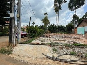 Chính Chủ Cần Bán Lô Đất sạch, 2 Mặt Tiền, ngay góc ngã tư, vị Trí Đẹp Tại tỉnh Đồng Nai