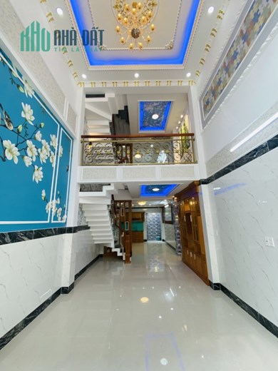 Bán nhà Hẻm Xe Hơi ,Mã Lò , Bình Tân 5 lầu 
60m2 chỉ 6,4 tỷ