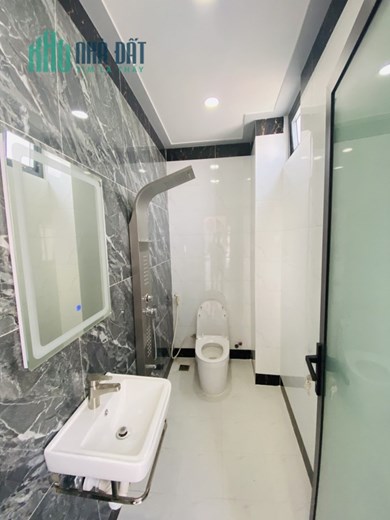 Bán nhà Hẻm Xe Hơi ,Mã Lò , Bình Tân 5 lầu 
60m2 chỉ 6,4 tỷ