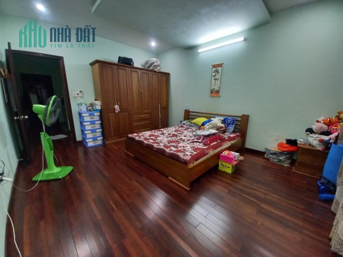 Bán nhà mặt ngõ to ô.tô tránh nhau 201 Lạch Tray 55m x 3 tầng GIÁ 5.5 tỉ ngay Cầu Vượt