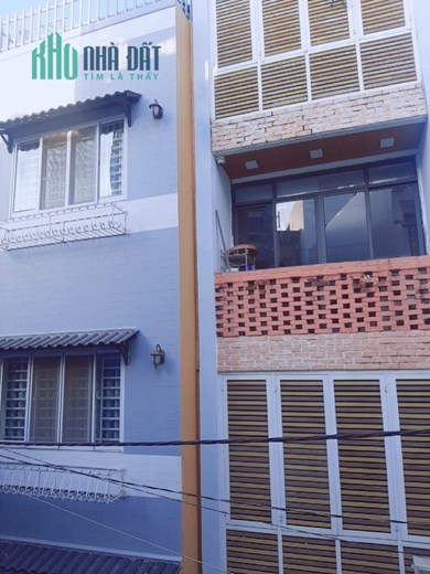 Bán nhà 2 tầng, kế bên nhà hàng Đệ Nhất, Tân Bình, chỉ 7 tỷ