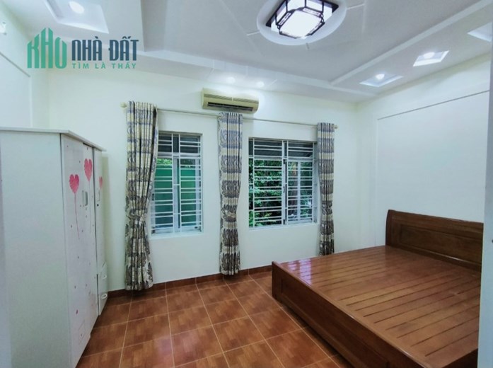 Bán nhà phố Đông Trung Hành-Hải An 40m x 3 tầng GIÁ 2.25 tỉ ngõ nông