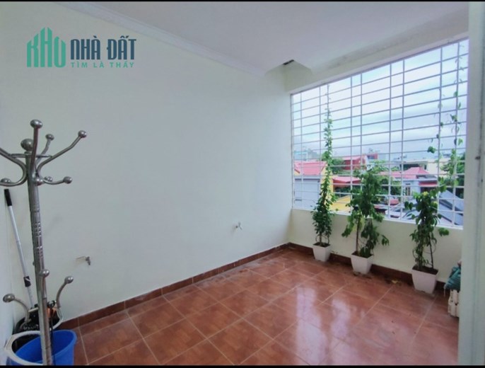 Bán nhà phố Đông Trung Hành-Hải An 40m x 3 tầng GIÁ 2.25 tỉ ngõ nông