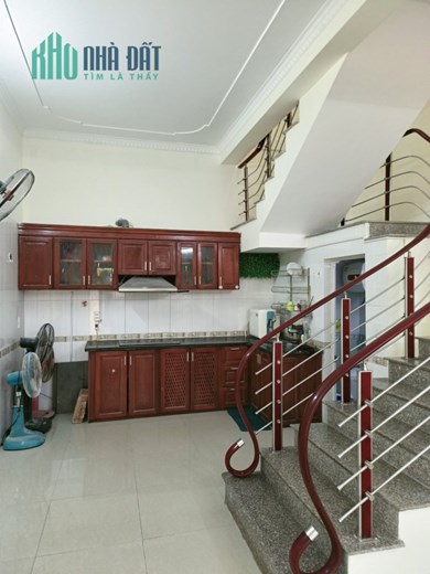 Bán nhà phố Đông Trung Hành-Hải An 40m x 3 tầng GIÁ 2.25 tỉ ngõ nông