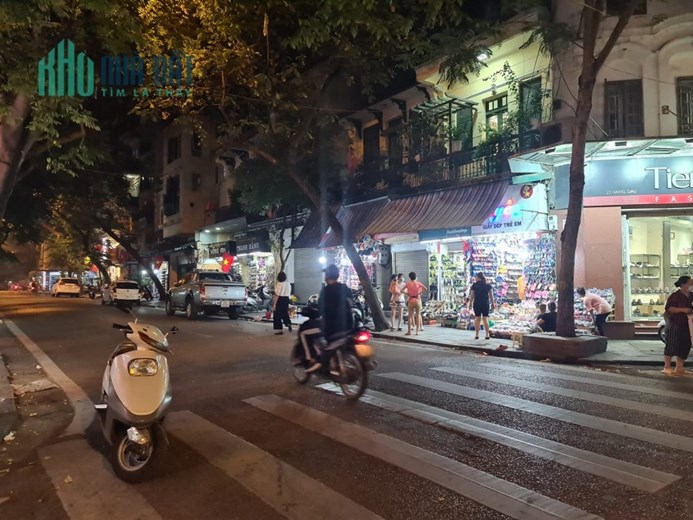 Bán nhà mặt phố Phú Thương Tây Hồ Hà Nội mặt tiền 9m vỉa hè rộng  27 tỷ.