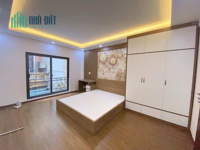 Lô GÓC-Nhà cực RẺ! Bán nhà Trần Duy Hưng-big C Thăng Long 43m2 -4,95 tỷ (thương lượng) - Kinh Doanh