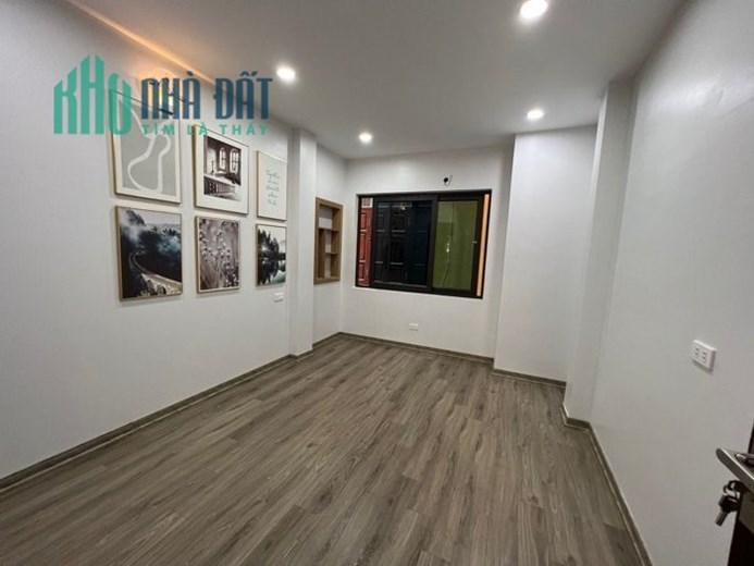 Bán Nhà 2 Thoáng - Gần Mặt Phố Tây Sơn - KINH DOANH - ÔTô - Nhỉnh 3 tỷ - SĐCC