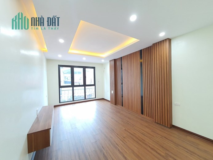 Bán nhà siêu hiếm Khương Đình, Thanh Xuân, 43m, 6T, Thang máy, Ô tô, KD, Gara, 7,9 tỷ.