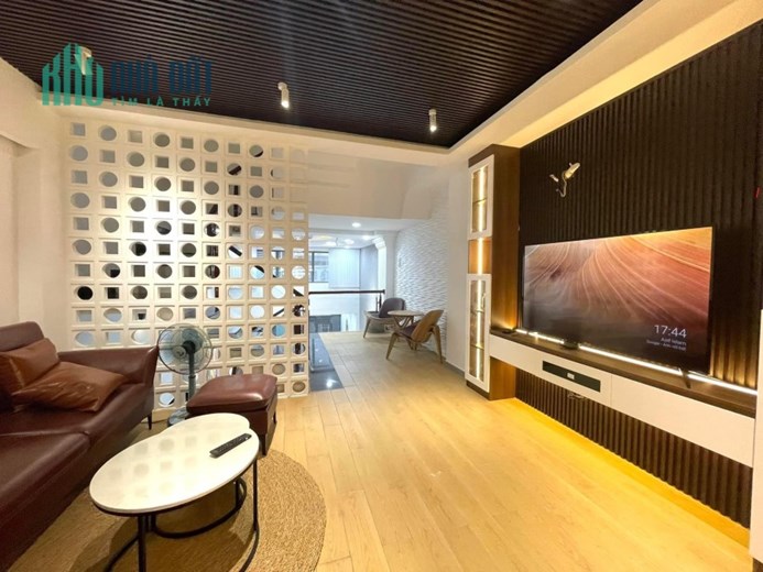 NHÀ BÁN 4 TẦNG CÓ HẦM OTO – ĐƯỜNG 12M ( 4X18 ) GẦN CHỢ TÂN TRỤ TÂN BÌNH