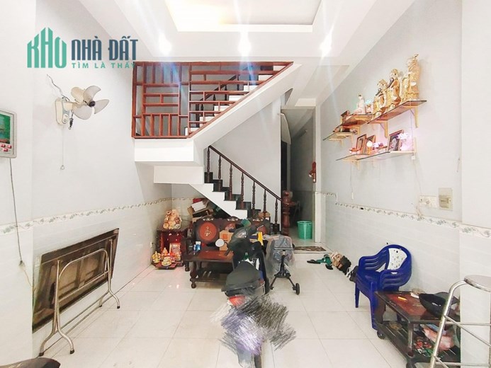 Chính chủ bán nhà 2 tầng đường hương lộ 2, hẻm xe hơi, 64m2 chỉ 4.7 tỷ, gần ngã tư bốn xã.