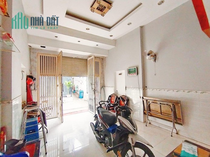 Chính chủ bán nhà 2 tầng đường hương lộ 2, hẻm xe hơi, 64m2 chỉ 4.7 tỷ, gần ngã tư bốn xã.