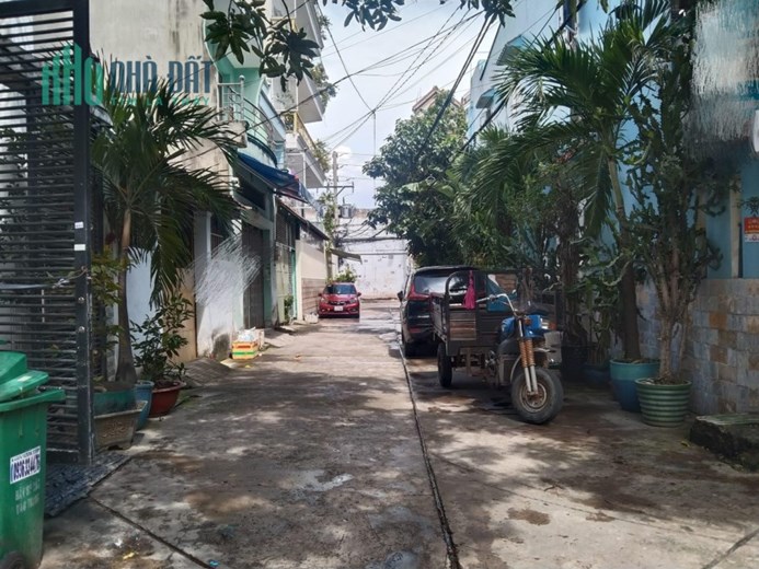 Siêu rẻ bình tân, lô góc hương lộ 2, hẻm xe hơi 6m, 109m2 chỉ 5.8 tỷ, gần bệnh viện bình tân.