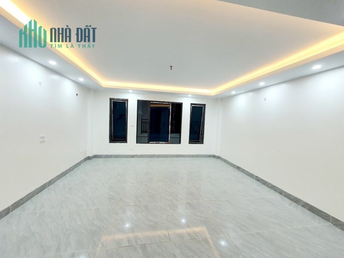 Bán nhà 54m2 Mặt phố Yên Hoa, Tây Hồ Kinh doanh Thang máy 23.4 Tỷ