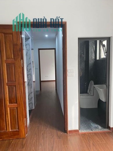 Bán nhà 60m2 Mặt phố Yên Phụ, Tây Hồ Kinh doanh đắc địa 16.1 Tỷ