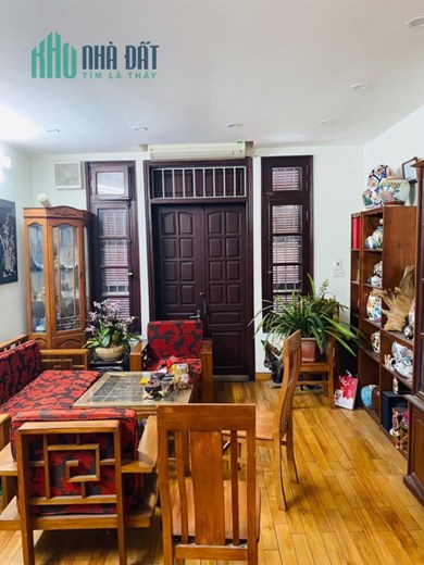 Bán nhà mặt phố Nguyễn Thiệp 85m2, 8T, thang máy, 37 tỷ Ba Đình.