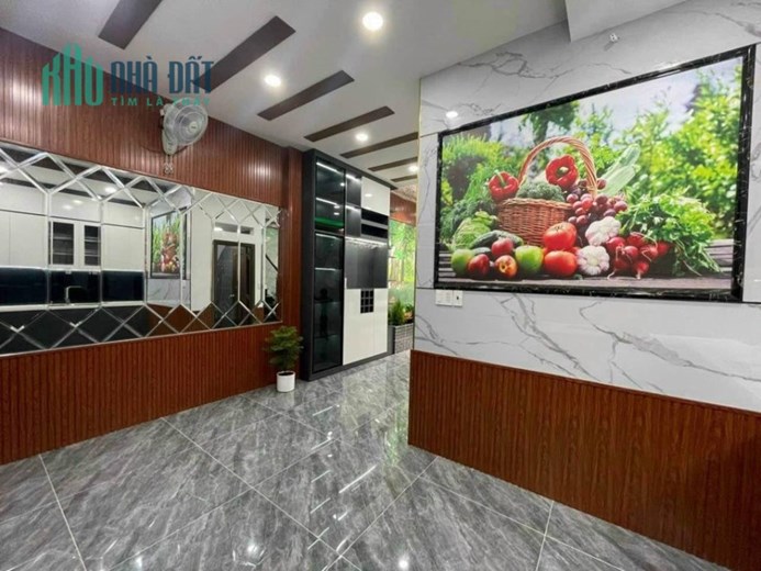Nhà Ngang 5m - 3 tầng Lý Phục Man - Giá 9,6Tỷ - Trung Tâm Quận 7