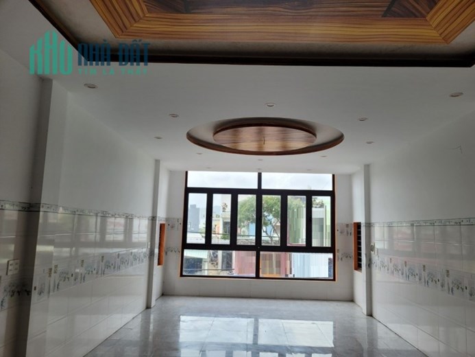 Nhà Mặt Tiền Tôn Đức Thắng 145m2, ngang 5.3m, 3 tầng, Kiên Cố, KD, 9.2 tỷ
