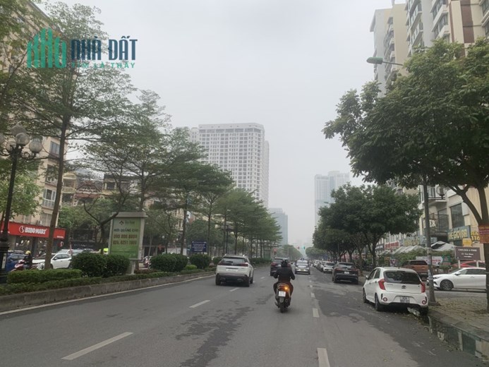 Siêu Hiếm!Bán nhà Trung Kính Phân Lô-Kinh Doanh-2Thoáng-Vỉa Hè-ÔTÔ46m2-12tỷ(thương lượng)