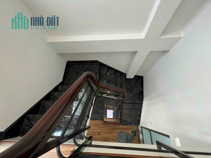 Nhà Bán Ngang Bề Thế 5.8m Sư Vạn Hạnh P9 Quận 10
