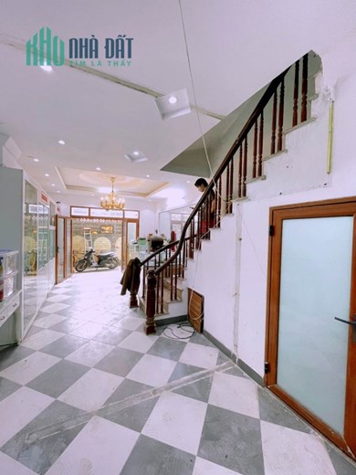 Bán nhà Thái Thịnh 62m2 ,9 phòng cho thuê,dòng tiền 40t/ Tháng,giá 6 tỷ2