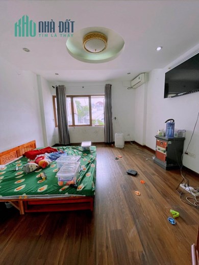 Bán nhà Thái Thịnh 62m2 ,9 phòng cho thuê,dòng tiền 40t/ Tháng,giá 6 tỷ2