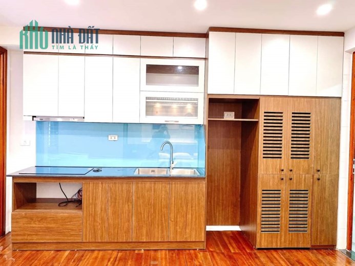 Bán nhà khu Ngọc Hà, Ba Đình. 50m2 5T. MT 4m. 40m ra ô tô. Ngõ thông. KD. Thang máy. 8.8 tỷ
