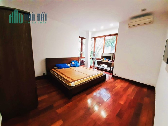 Pháp lý chuẩn! Chùa Láng, siêu nông, oto gần, ngõ to, nhà đẹp, 79m2x4T, chỉ 6.8 tỷ