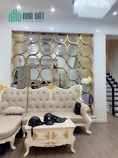 Siêu phẩm Khương Trung 40m x 5 tầng, mt: 5.4m, kinh doanh, ô tô đỗ cửa