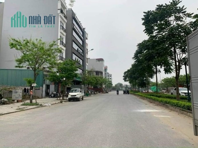 Bán đất đấu giá Dương Nội, Hà Đông, 50m2, mt4m, ô tô kinh doanh giá 6 tỷ