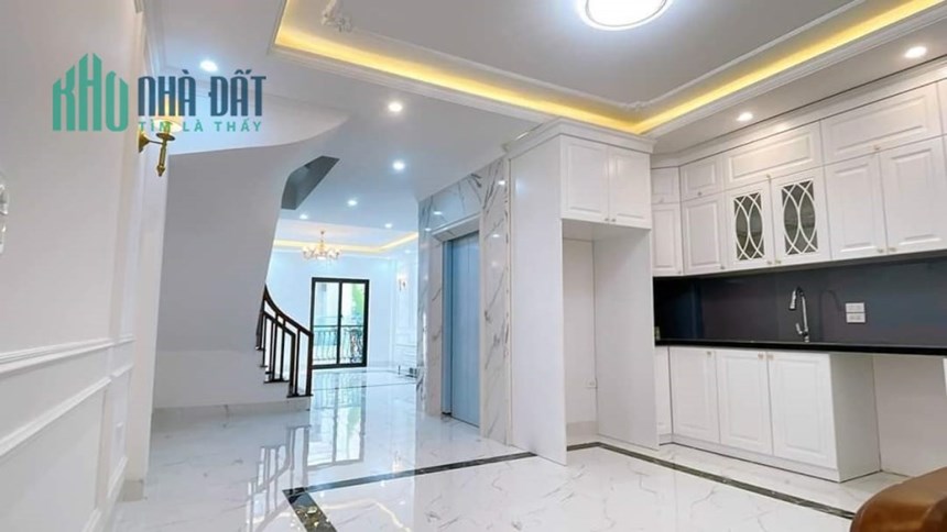 Bán nhà 8 tầng, gần Công Viên Nghĩa Đô, Nghĩa Tân, Cầu Giấy.