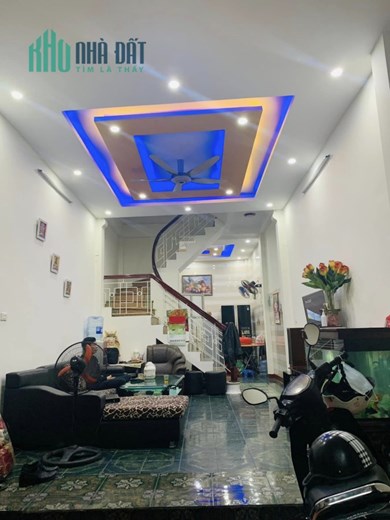 BÁN NHÀ MẶT PHỐ, GIÁP NHỊ, GẦN GIẢI PHÓNG , VỈA HÈ KINH DOANH, NHÀ ĐẸP, 51M2*4T,MT4M, 9, x Tỷ.