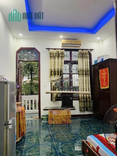 BÁN NHÀ MẶT PHỐ, GIÁP NHỊ, GẦN GIẢI PHÓNG , VỈA HÈ KINH DOANH, NHÀ ĐẸP, 51M2*4T,MT4M, 9, x Tỷ.