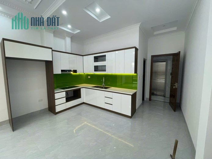 Chính chủ cần bán nhà phân lô quân đội ngõ Hoàng Quốc Việt dt 48 m2 x 6 t thang máy giá 13 tỷ