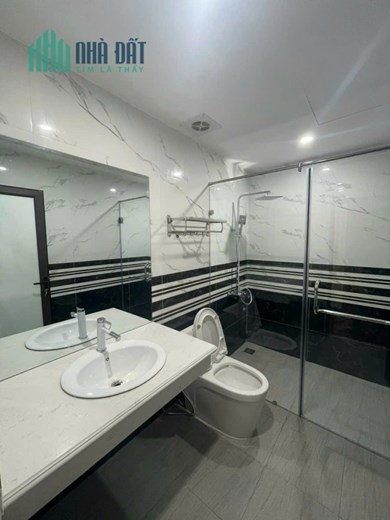 Chính chủ cần bán nhà phân lô quân đội ngõ Hoàng Quốc Việt dt 48 m2 x 6 t thang máy giá 13 tỷ