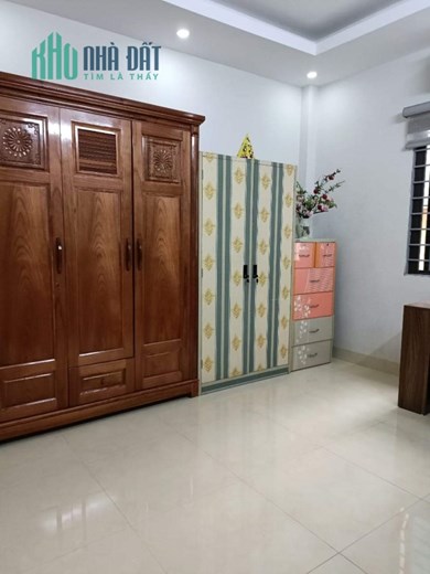 Phân lô Hoàng Đạo Thành 35Mx4T Ô tô đỗ cổng, ở ngay. Giá 3.8 tỷ