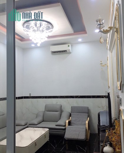 Gấp  bán nhà Đường 30 Nguyễn Duy Trinh, Q.2, shr, lô góc, 4 Tầng, 85m2, ngang khủng 8m, 6.5 Tỷ